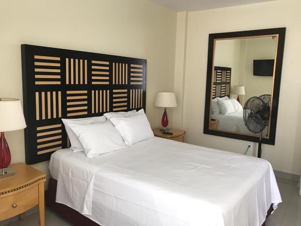 Hotel Del Angel Γκουανταλαχάρα Εξωτερικό φωτογραφία