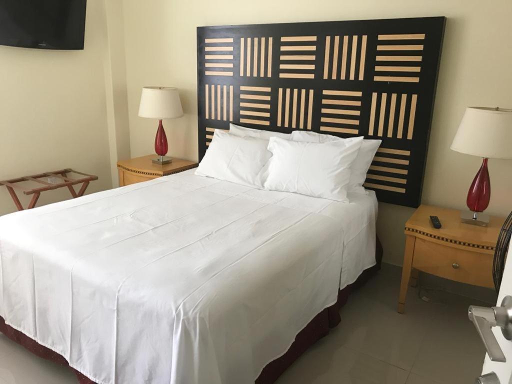 Hotel Del Angel Γκουανταλαχάρα Εξωτερικό φωτογραφία